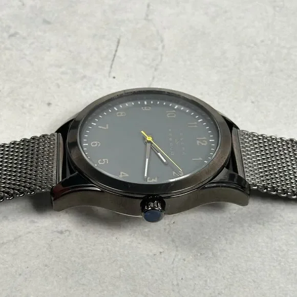 Joseph Abboud Watch Mens 43mm Round Gray Mesh Band Quartz Classic New Battery - Picture 3 of 11